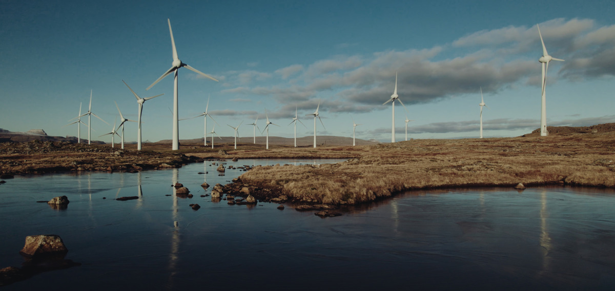 Powering an island community with 100% renewables