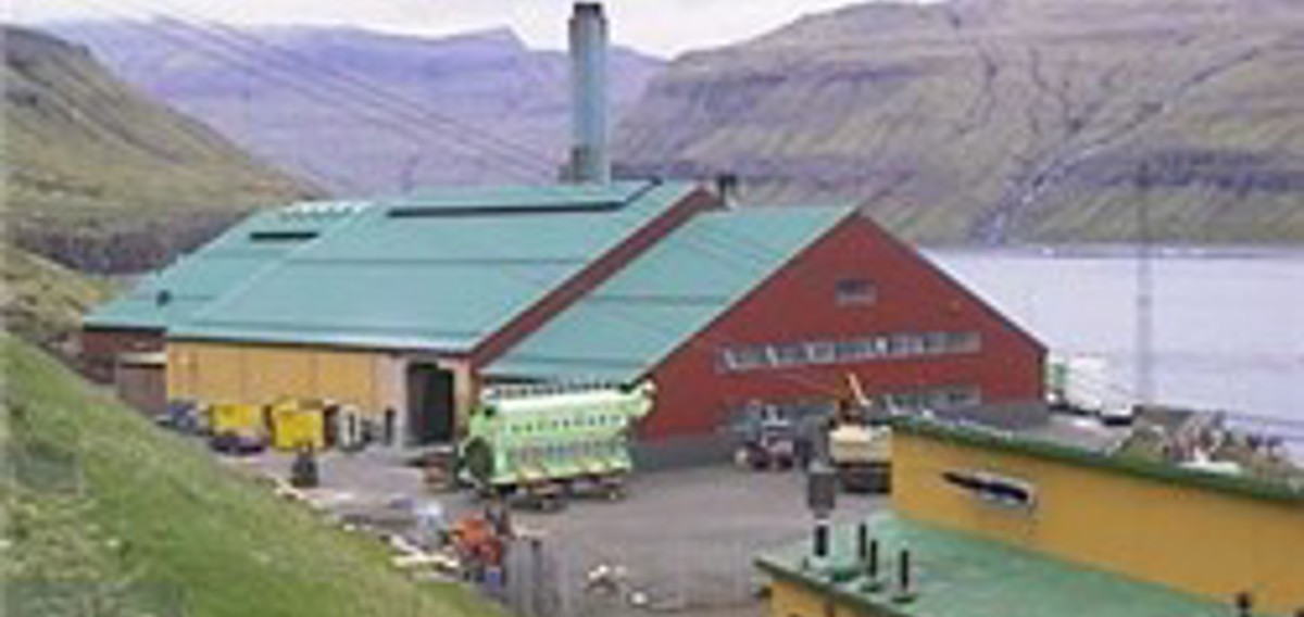 Tangagarðurin á Sundi komin væl áleiðis